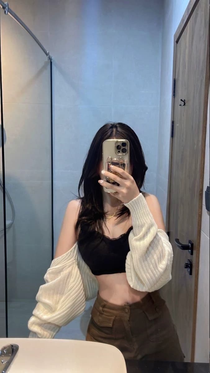 Her thumbnail