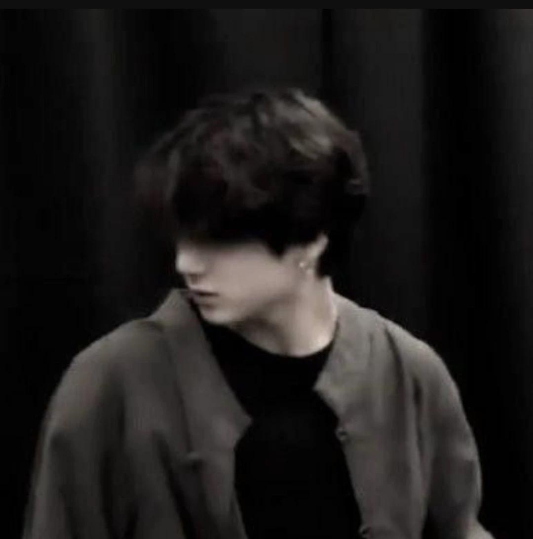 Jeon Jungkook (long distance relationship) thumbnail