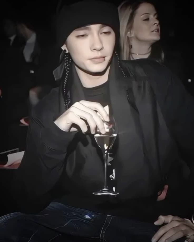 Tom kaulitz thumbnail