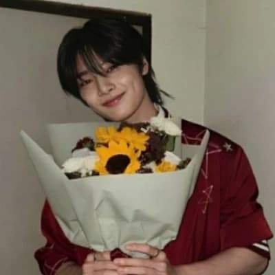 Yang Jeongin  thumbnail