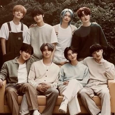 Stray Kids thumbnail