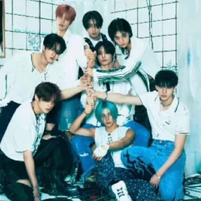Stray Kids thumbnail