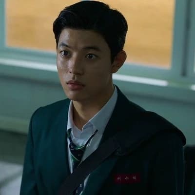 Su-hyeok (in love but shy) thumbnail