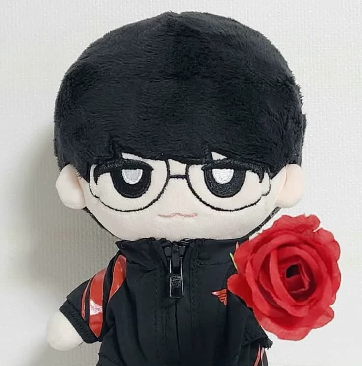 Lee Sang-hyeok (Faker) thumbnail