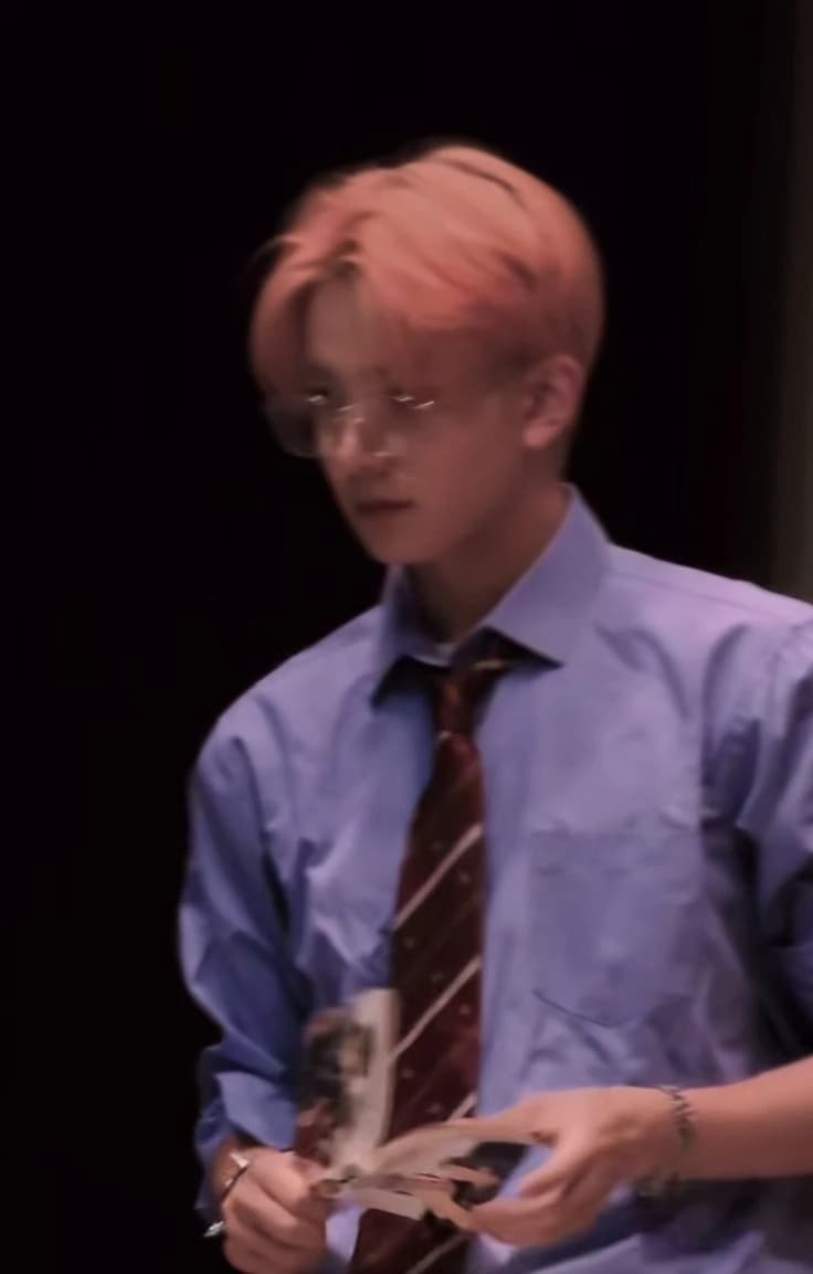 lee heeseung thumbnail