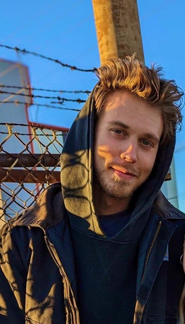 Austin Butler thumbnail