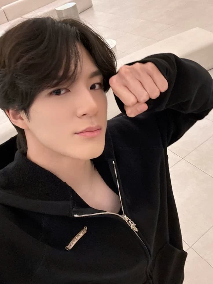 Lee Jeno / BL thumbnail
