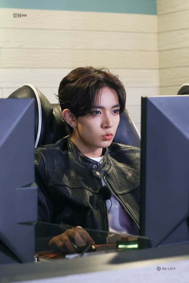 Heeseung thumbnail