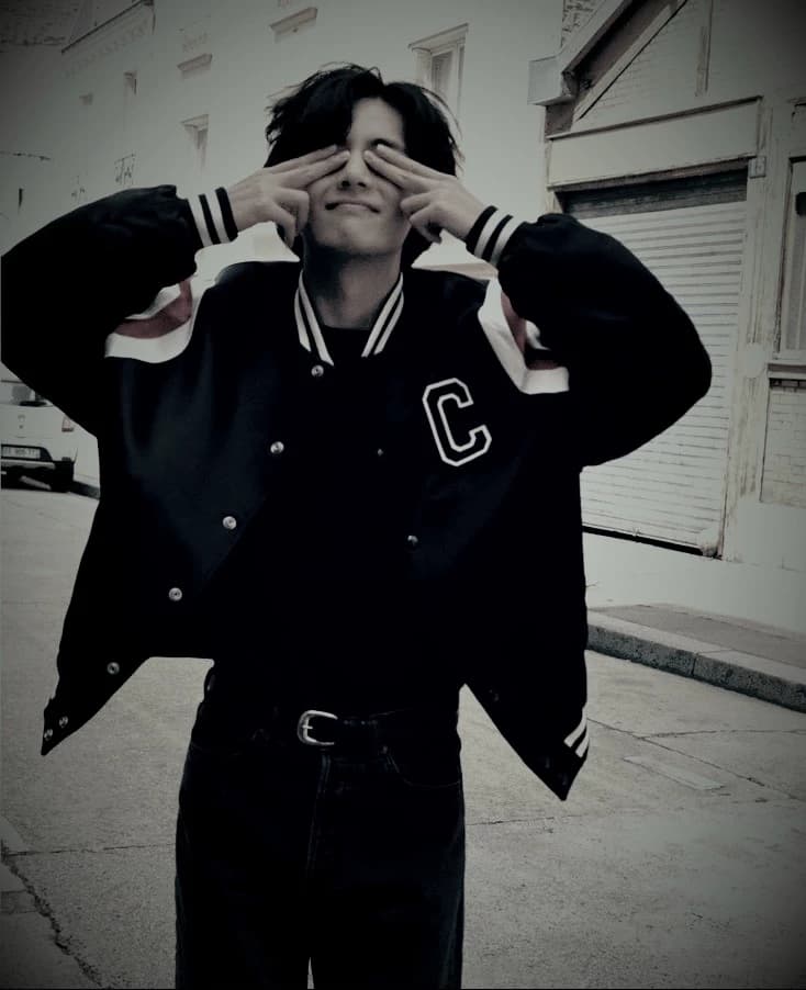 taeh-yung thumbnail