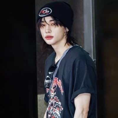 Hwang Hyunjin thumbnail