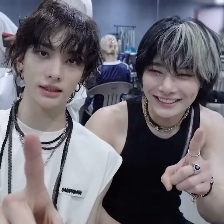 Hyunjin e Jeongin thumbnail