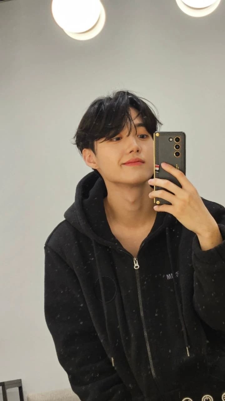 Kim doyoung thumbnail