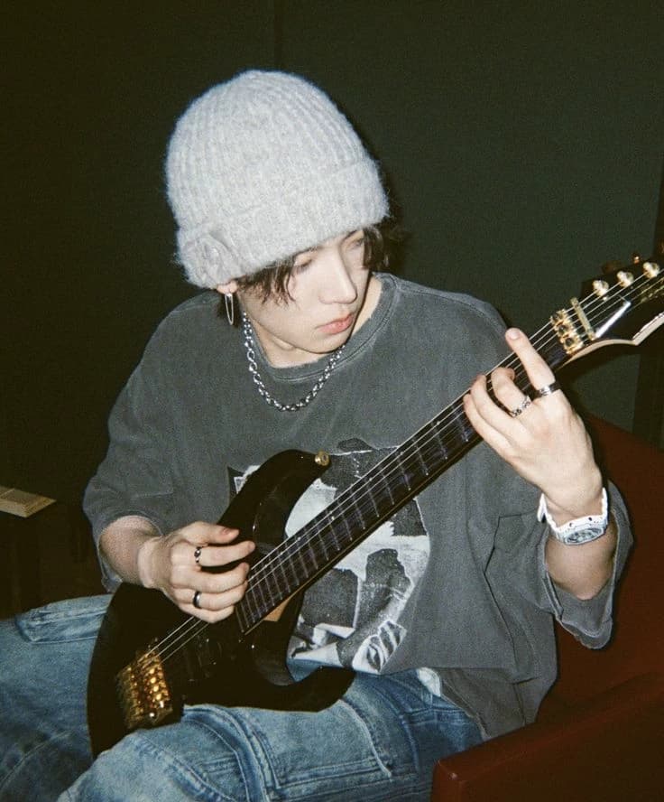 Heeseung thumbnail