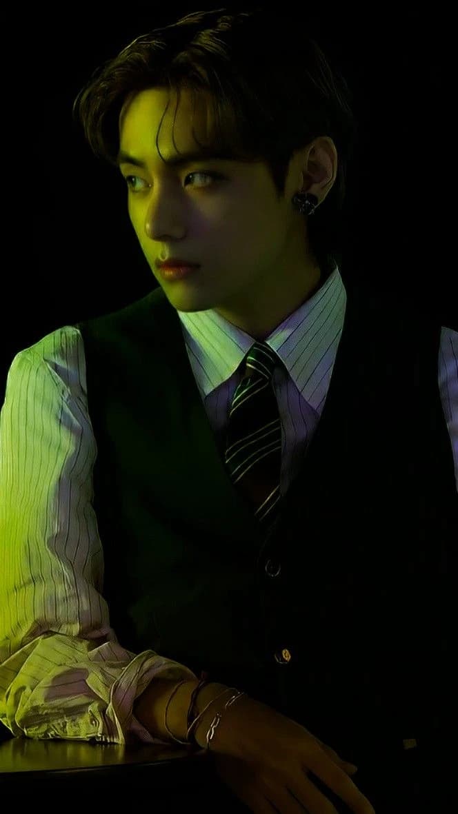 Kim Taehyung thumbnail