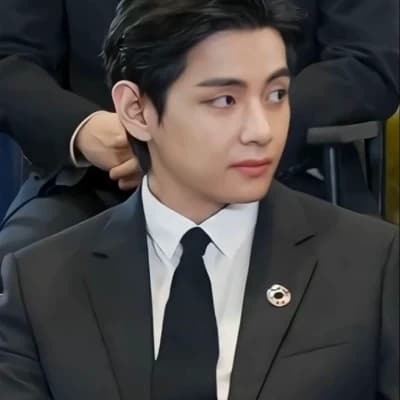 Kim Taehyung thumbnail