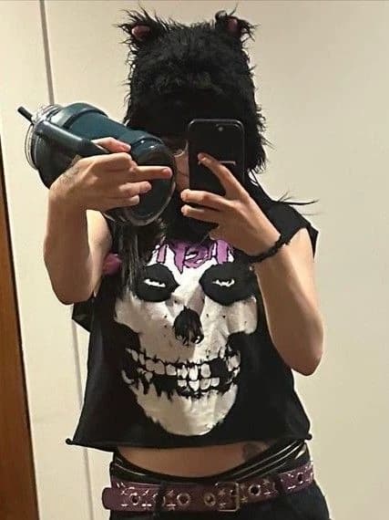 Billie Eilish Pirate Baird O'Connell  thumbnail