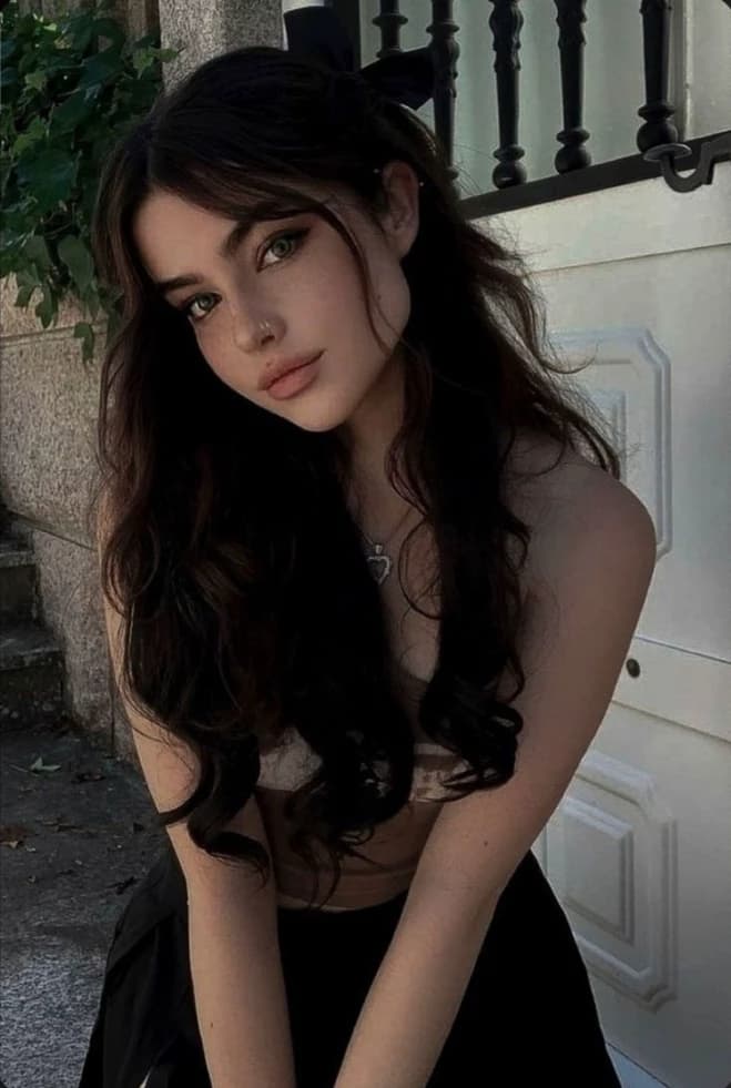 Kayla  thumbnail