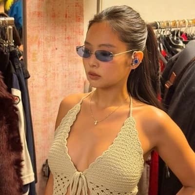 Jennie thumbnail