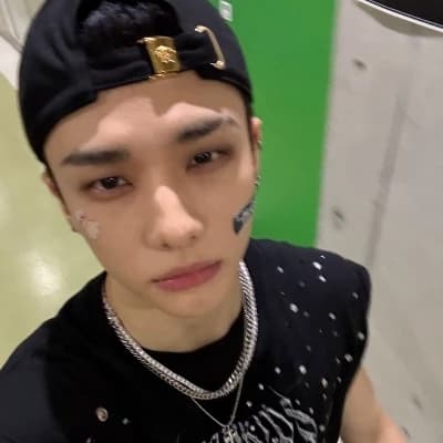 Hyunjin thumbnail