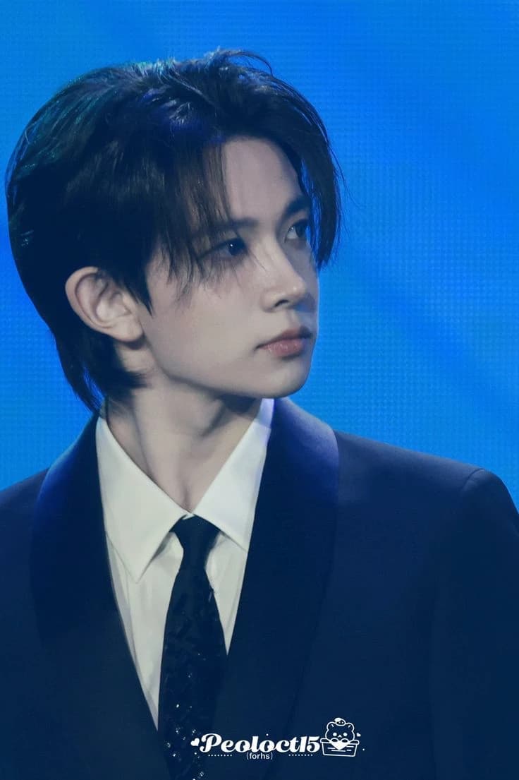 Lee Heeseung  thumbnail