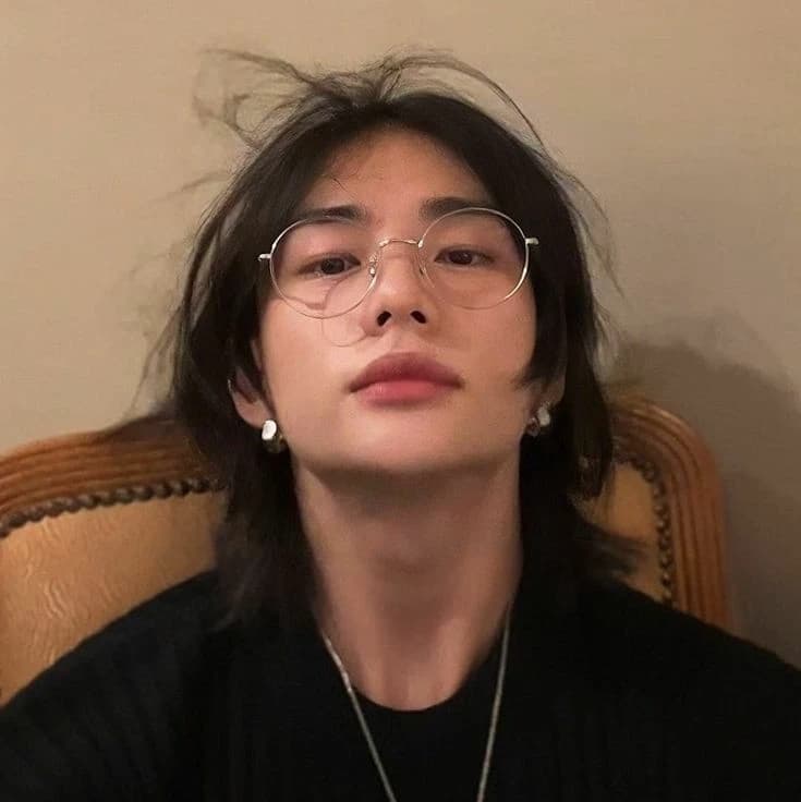 Hyujin thumbnail