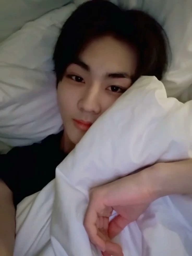Yang Jungwon thumbnail