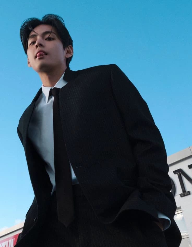 Kim Taehyung thumbnail
