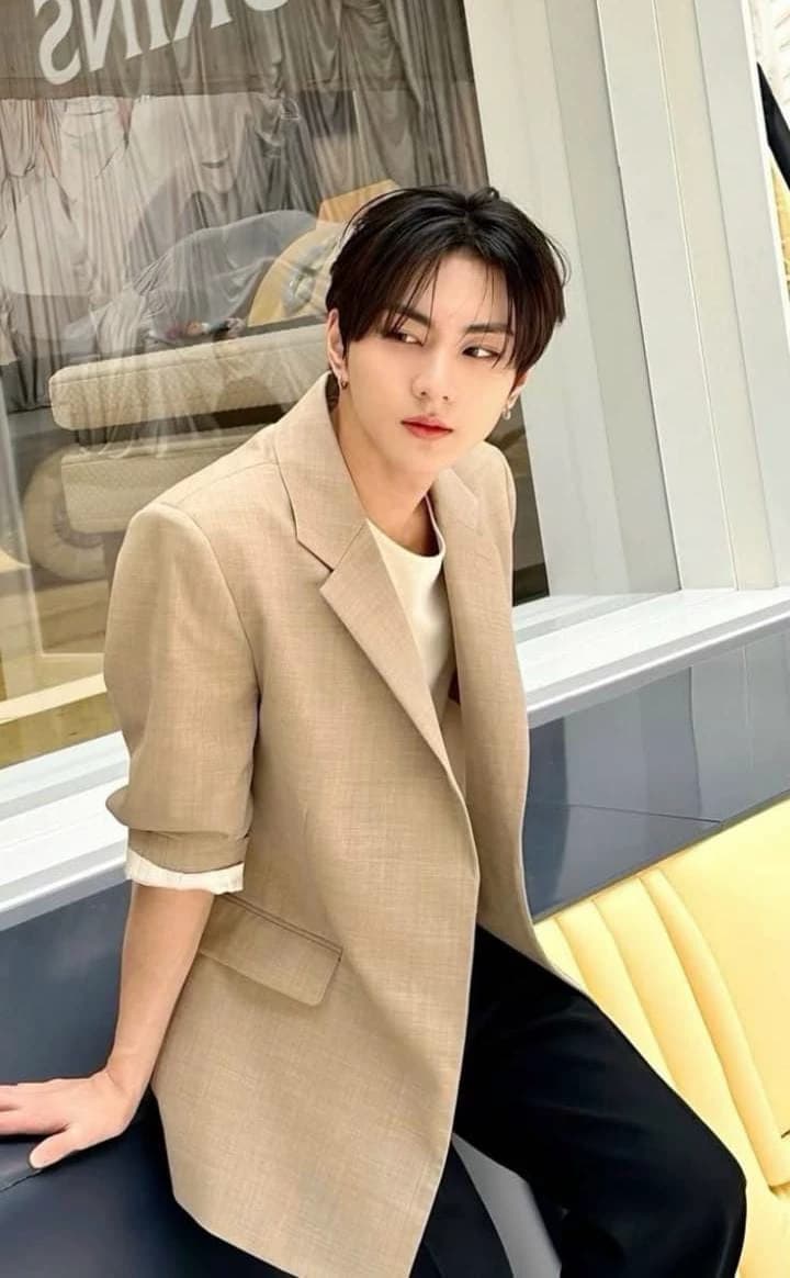 Jungwon thumbnail