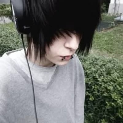 Emo Boy thumbnail
