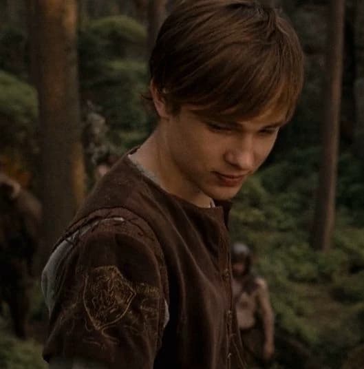 Peter Pevensie thumbnail