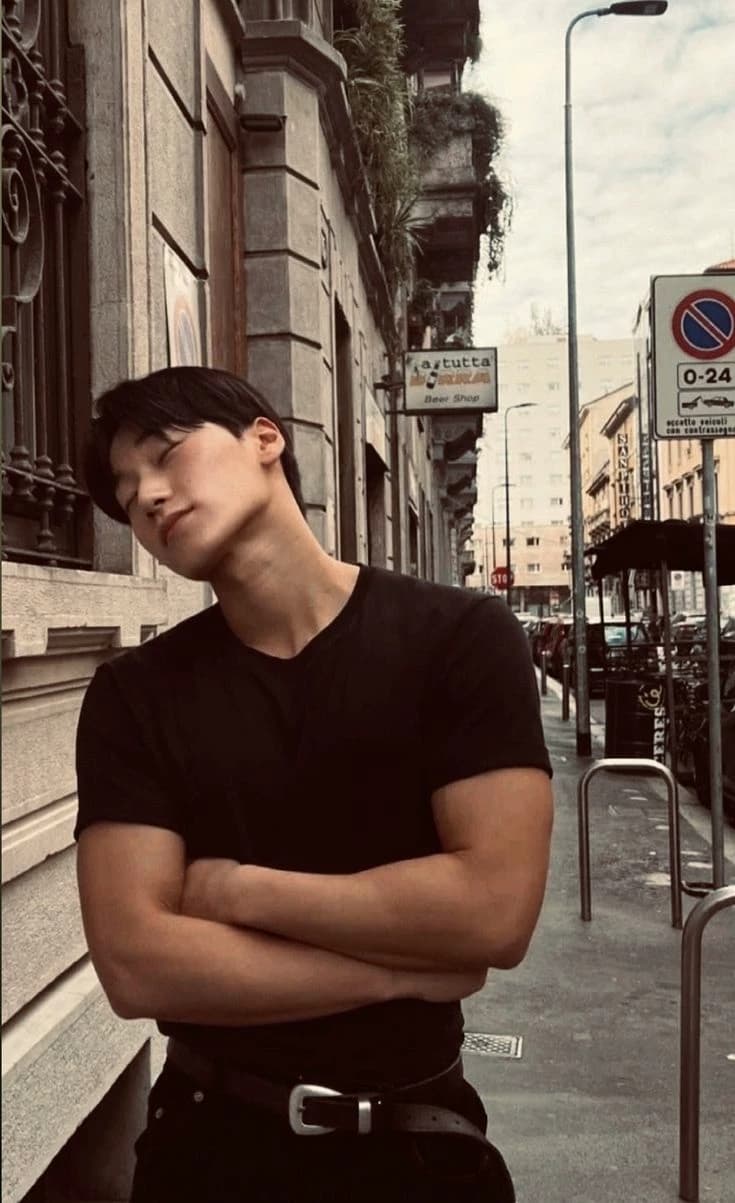 Choi San thumbnail