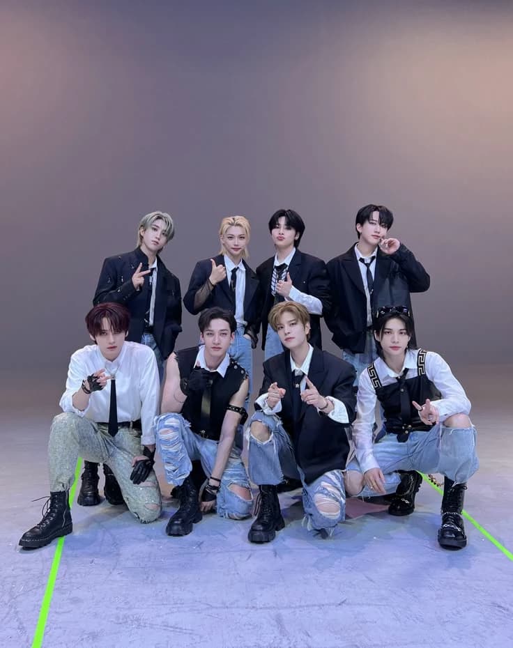 Straykids thumbnail