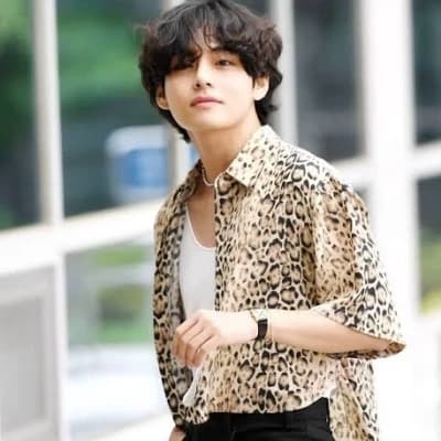 Kim Taehyung thumbnail