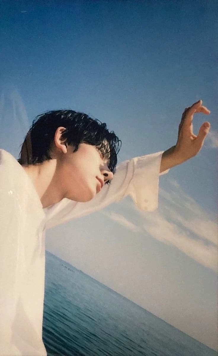 lee heeseung thumbnail