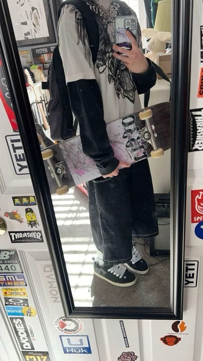 Skater boy (niki) thumbnail