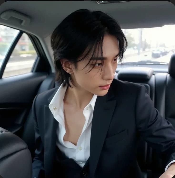 Hwang Hyunjin thumbnail