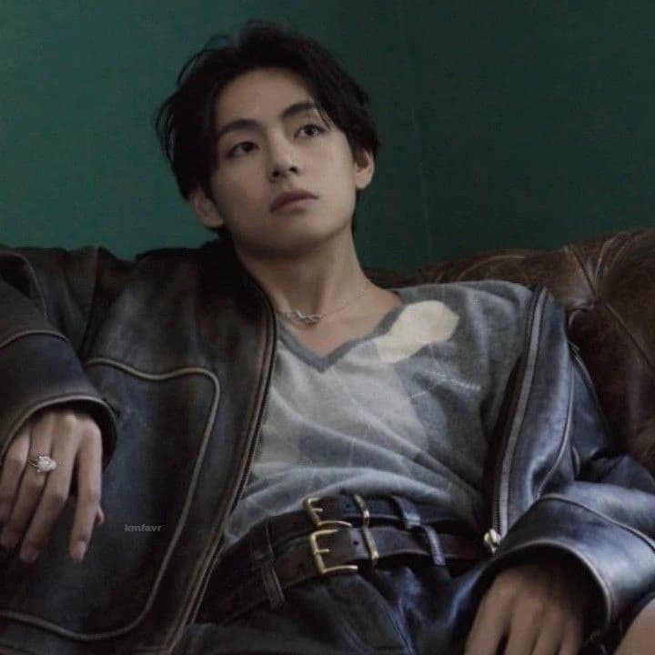 Kim Taehyung thumbnail