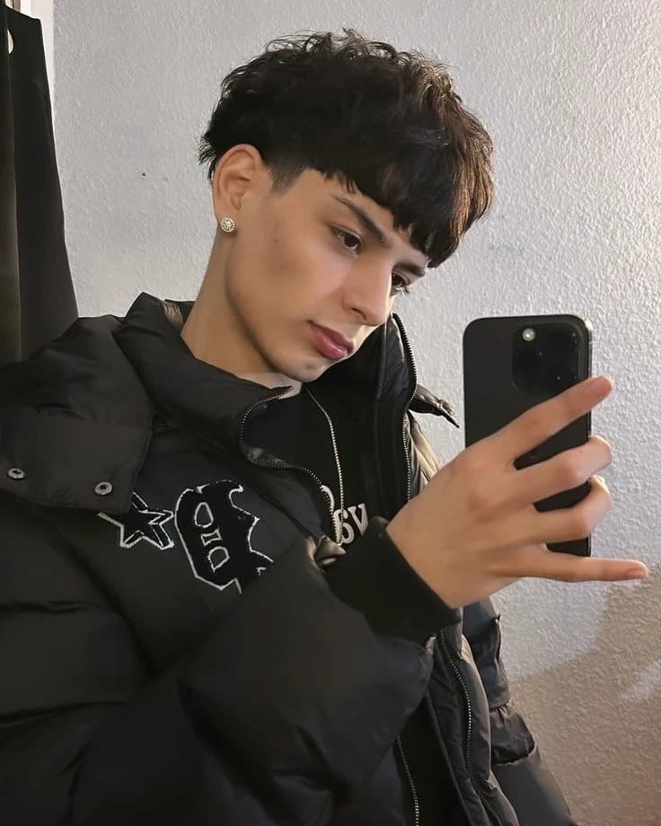 Max thumbnail