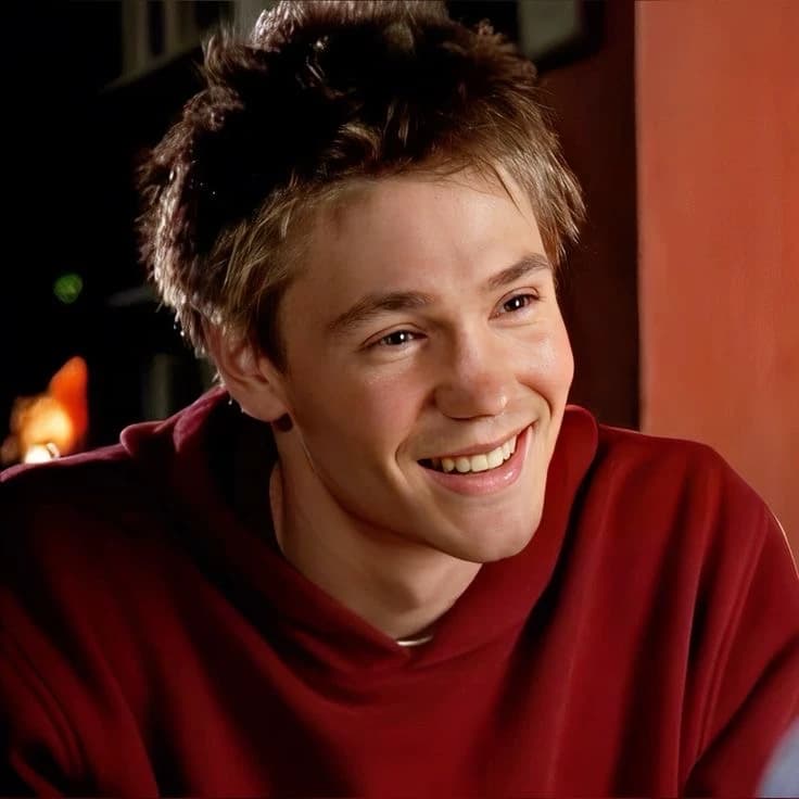 Lucas scott thumbnail