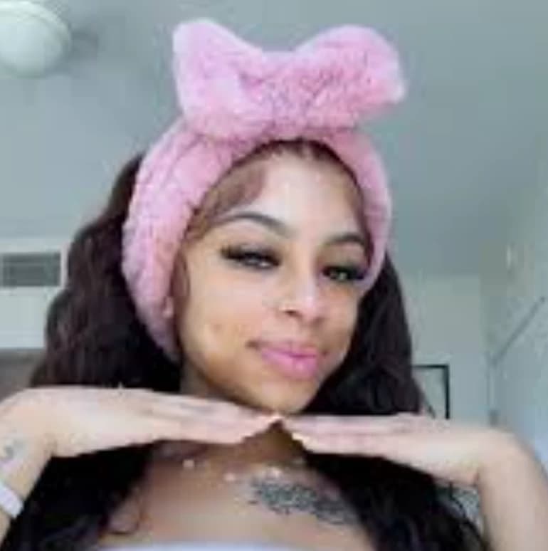 Nadia thumbnail