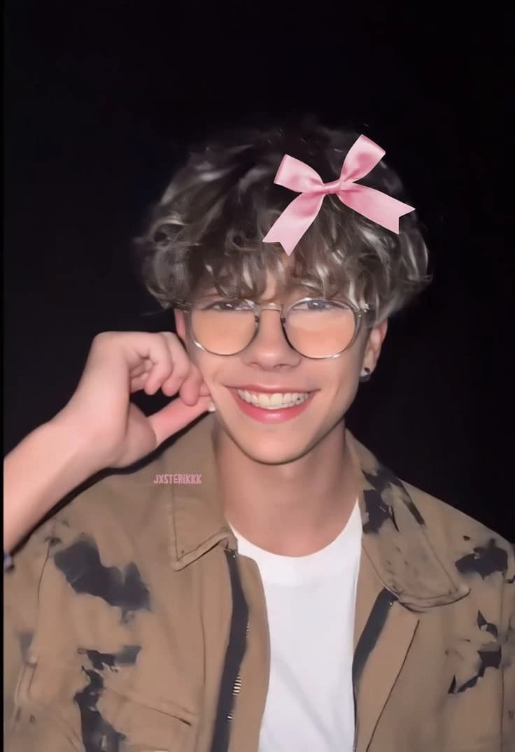 Lukas Urkijo López 💝💐 thumbnail