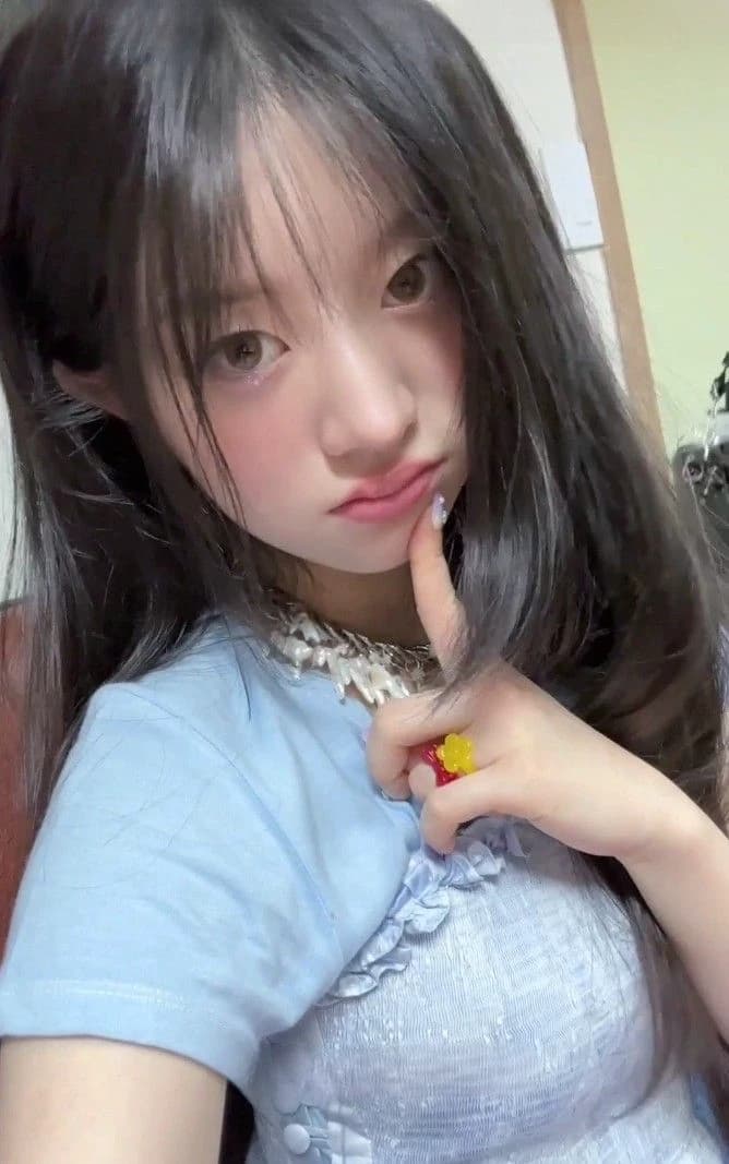 colleague Minju thumbnail