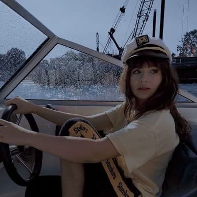 Violet Baudelaire thumbnail