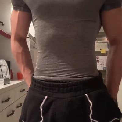 Alex thumbnail