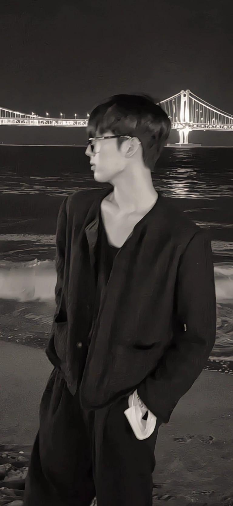 Ahn Suho thumbnail