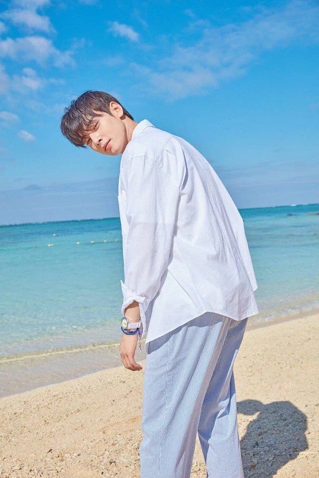 Cha Eun-woo thumbnail