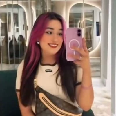 Emily Vick thumbnail