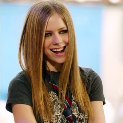 Avril thumbnail