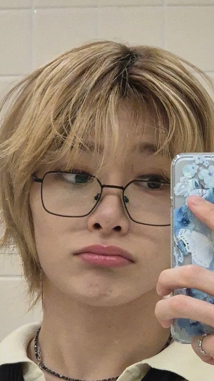 Jeongin - BL thumbnail