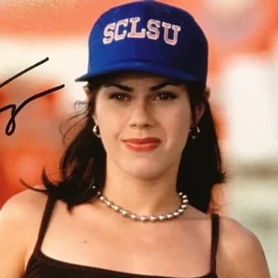 Vicki Vallencourt thumbnail